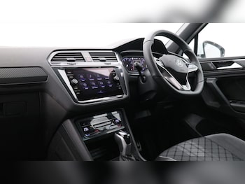 Used Volkswagen Tiguan 2023 for sale - 75709970: Photo