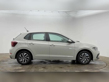 Used Volkswagen Polo 2023 for sale - 75796653: Photo