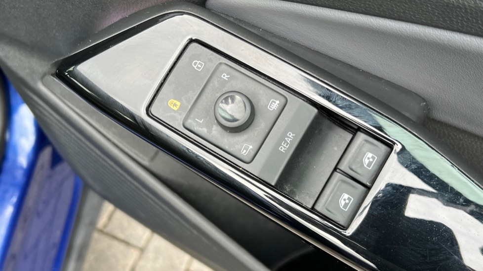 Used Volkswagen ID.4 2022 for sale - 76948303: Photo 41