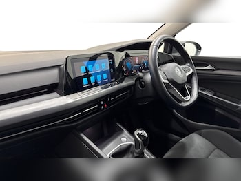 Used Volkswagen Golf 2021 for sale - 76842054: Photo