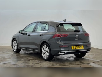 Used Volkswagen Golf 2021 for sale - 76842054: Photo