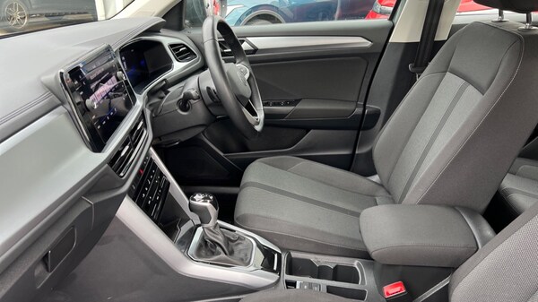 Used Volkswagen T-Roc 2023 for sale - 76112012: Photo 28