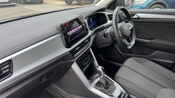 Used Volkswagen T-Roc 2023 for sale - 76112012: Photo 2