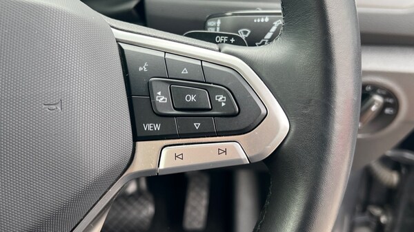 Used Volkswagen T-Roc 2023 for sale - 76112012: Photo 31