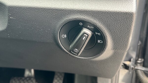 Used Volkswagen T-Roc 2023 for sale - 76112012: Photo 32