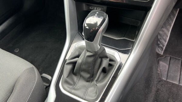 Used Volkswagen T-Roc 2023 for sale - 76112012: Photo 34