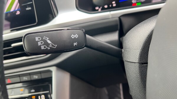 Used Volkswagen T-Roc 2023 for sale - 76112012: Photo 39