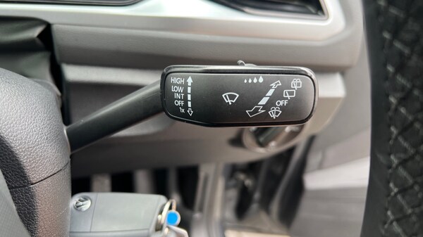 Used Volkswagen T-Roc 2023 for sale - 76112012: Photo 40