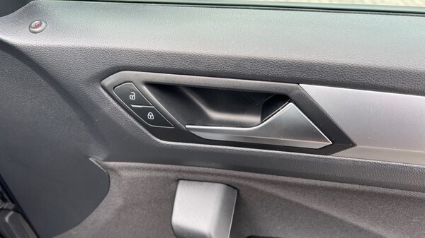 Used Volkswagen T-Roc 2023 for sale - 76112012: Photo 43