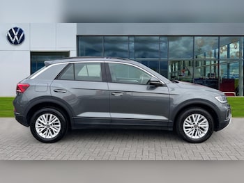 Used Volkswagen T-Roc 2023 for sale - 76112012: Photo 4