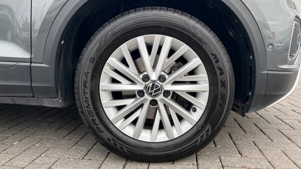 Used Volkswagen T-Roc 2023 for sale - 76112012: Photo 5