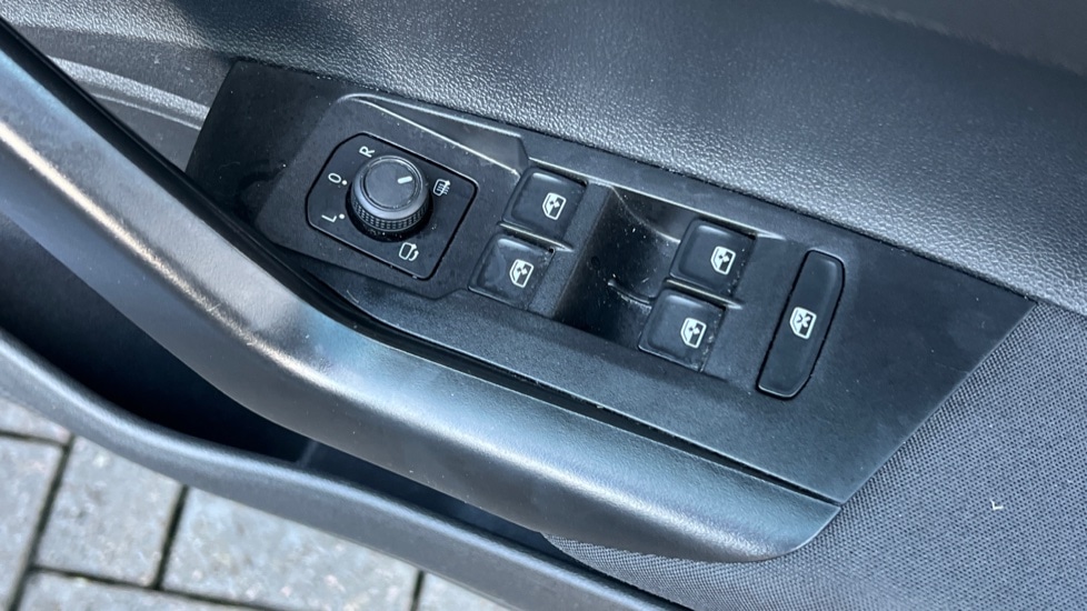 Used Volkswagen Polo 2022 for sale - 76760709: Photo 33