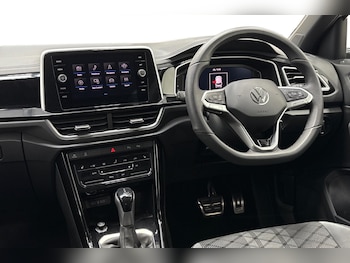 Used Volkswagen T-Roc 2025 for sale - 76874112: Photo