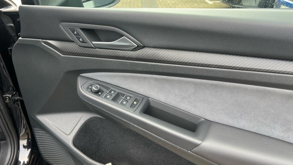 Used Volkswagen Golf 2020 for sale - 76586976: Photo 33