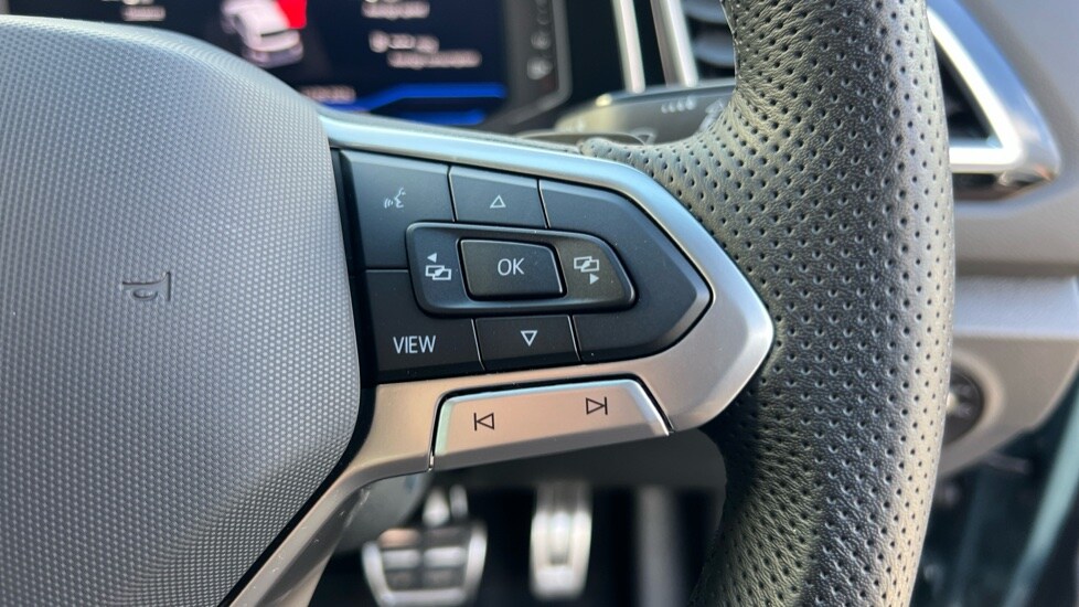 Used Volkswagen T-Roc 2025 for sale - 76033992: Photo 31
