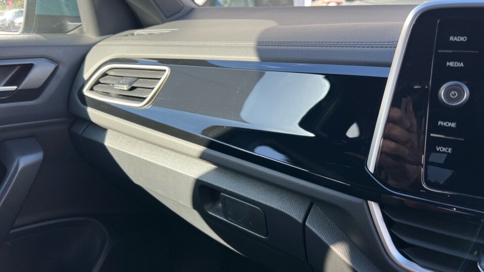 Used Volkswagen T-Roc 2025 for sale - 76033992: Photo 41