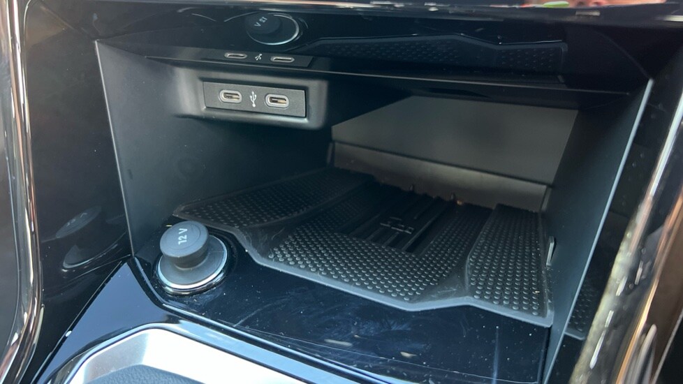 Used Volkswagen T-Roc 2025 for sale - 76033992: Photo 42