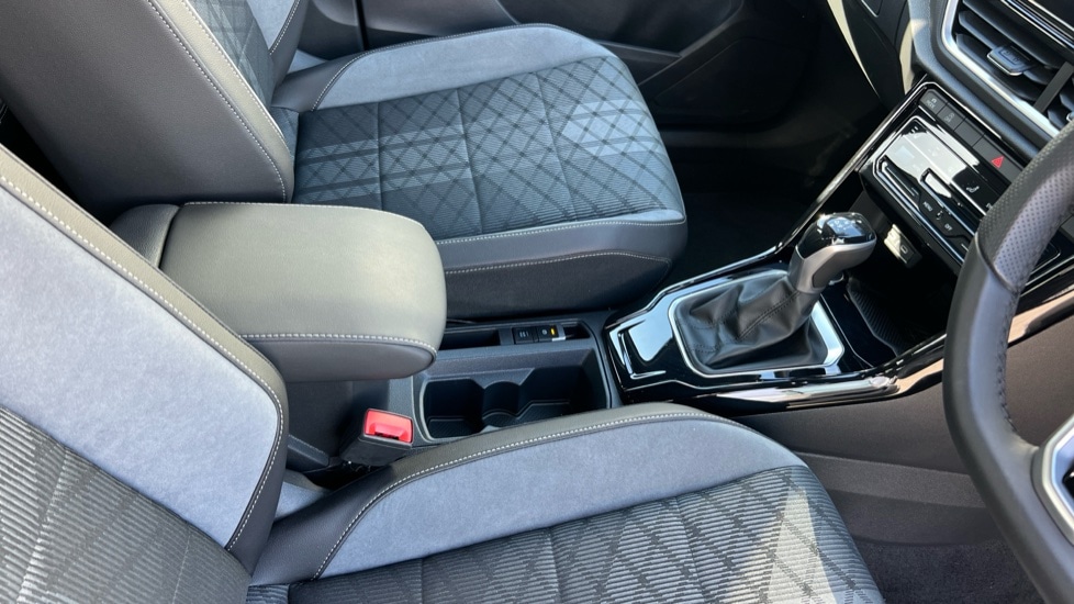 Used Volkswagen T-Roc 2025 for sale - 76033992: Photo 43