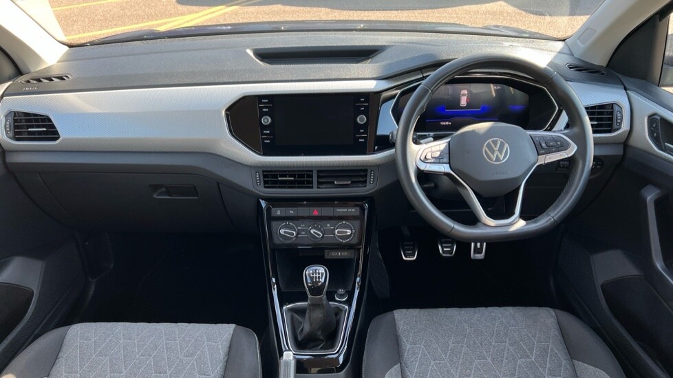 Used Volkswagen T-Cross 2023 for sale - 76942959: Photo 12