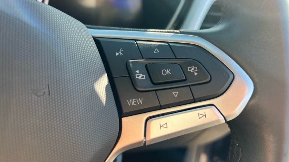 Used Volkswagen T-Cross 2023 for sale - 76942959: Photo 30