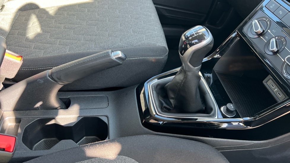 Used Volkswagen T-Cross 2023 for sale - 76942959: Photo 35