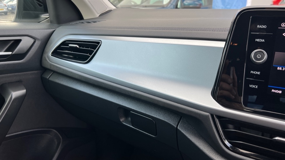 Used Volkswagen T-Roc 2022 for sale - 76731462: Photo 35