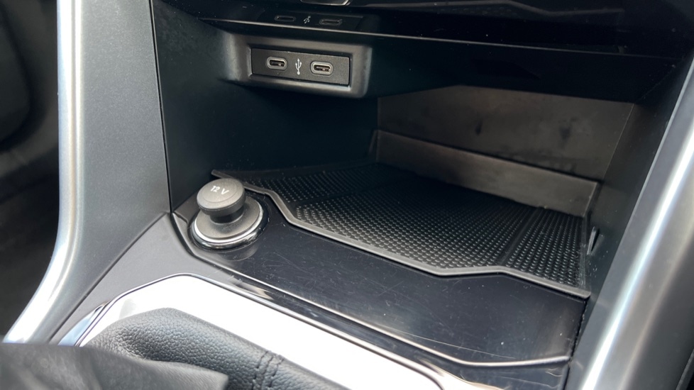 Used Volkswagen T-Roc 2022 for sale - 76731462: Photo 41