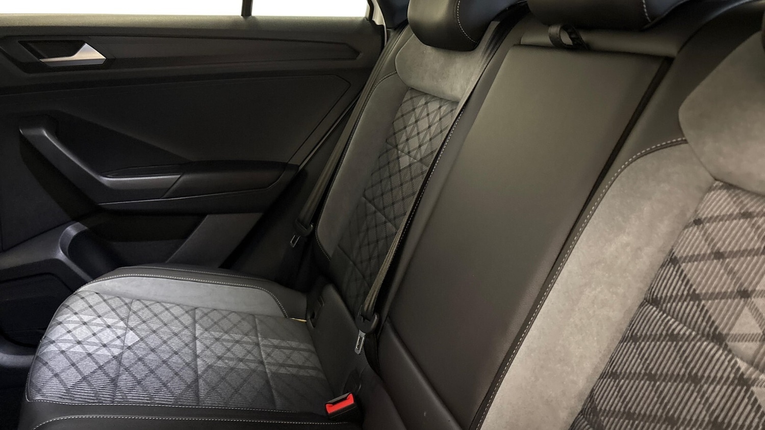 Used Volkswagen T-Roc 2022 for sale - 76079091: Photo 7