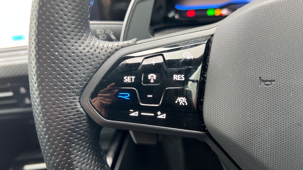 Used Volkswagen Golf 2023 for sale - 76856376: Photo 30