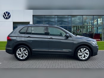 Used Volkswagen Tiguan 2022 for sale - 75688615: Photo