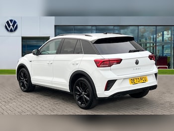 Used Volkswagen T-Roc 2023 for sale - 76640222: Photo