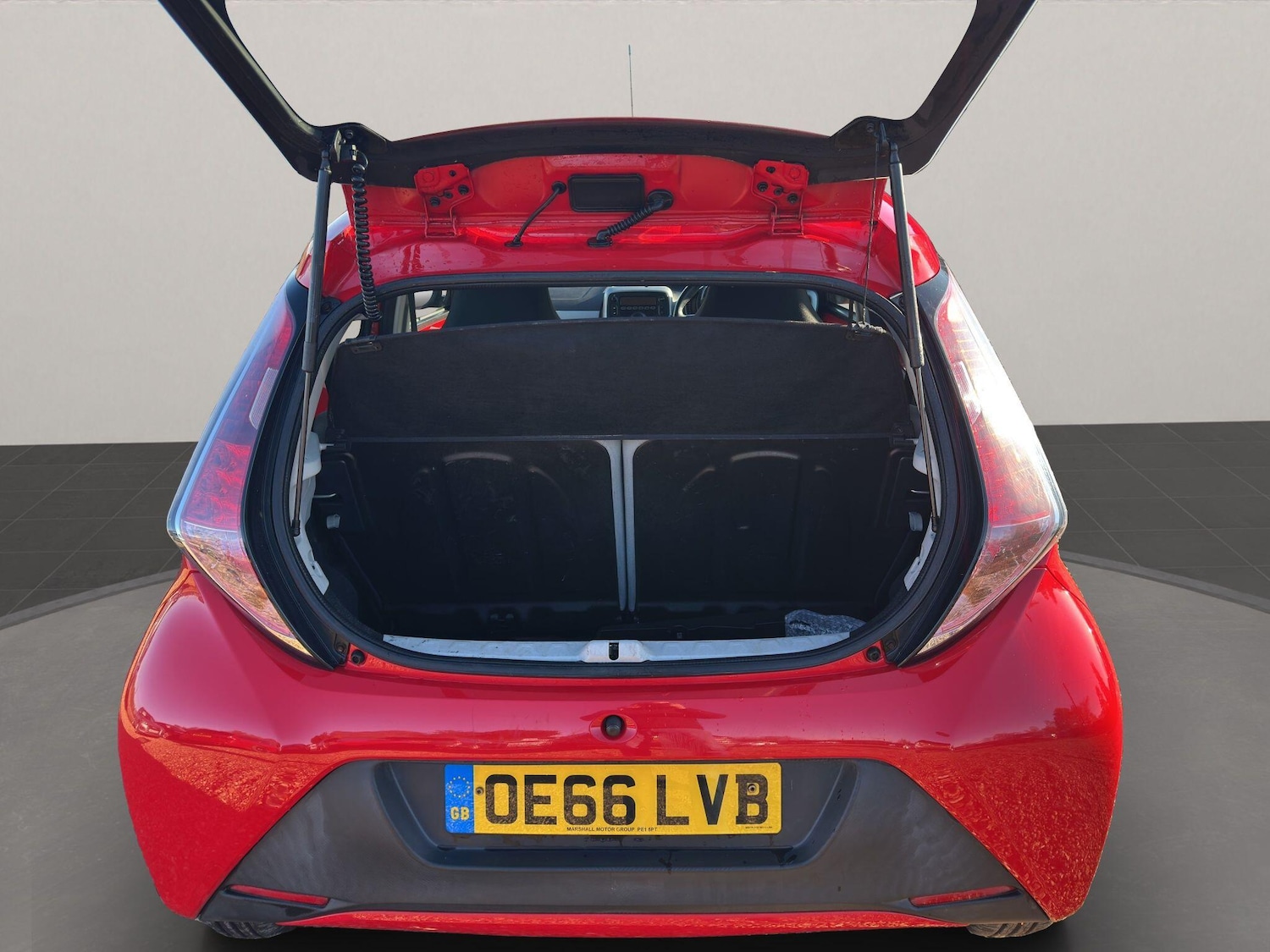 Used Toyota AYGO 2017 for sale - 76997314: Photo 25