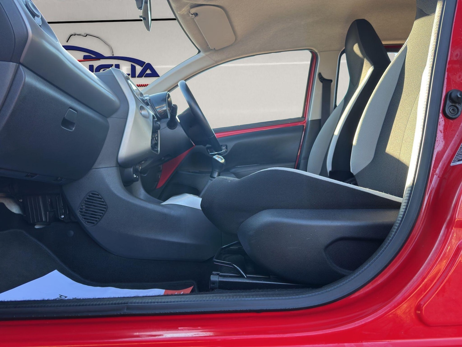 Used Toyota AYGO 2017 for sale - 76997314: Photo 27