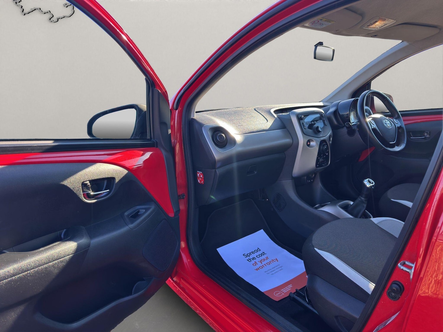 Used Toyota AYGO 2017 for sale - 76997314: Photo 29