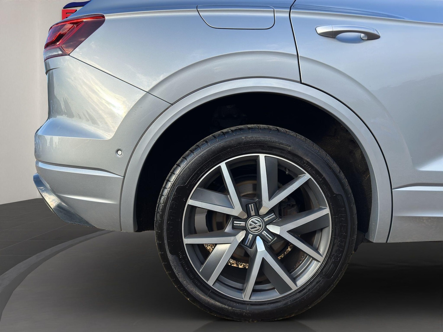 Used Volkswagen Touareg 2018 for sale - 76987988: Photo 26