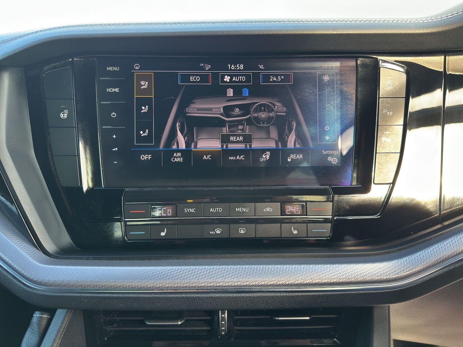 Used Volkswagen Touareg 2018 for sale - 76987988: Photo 31