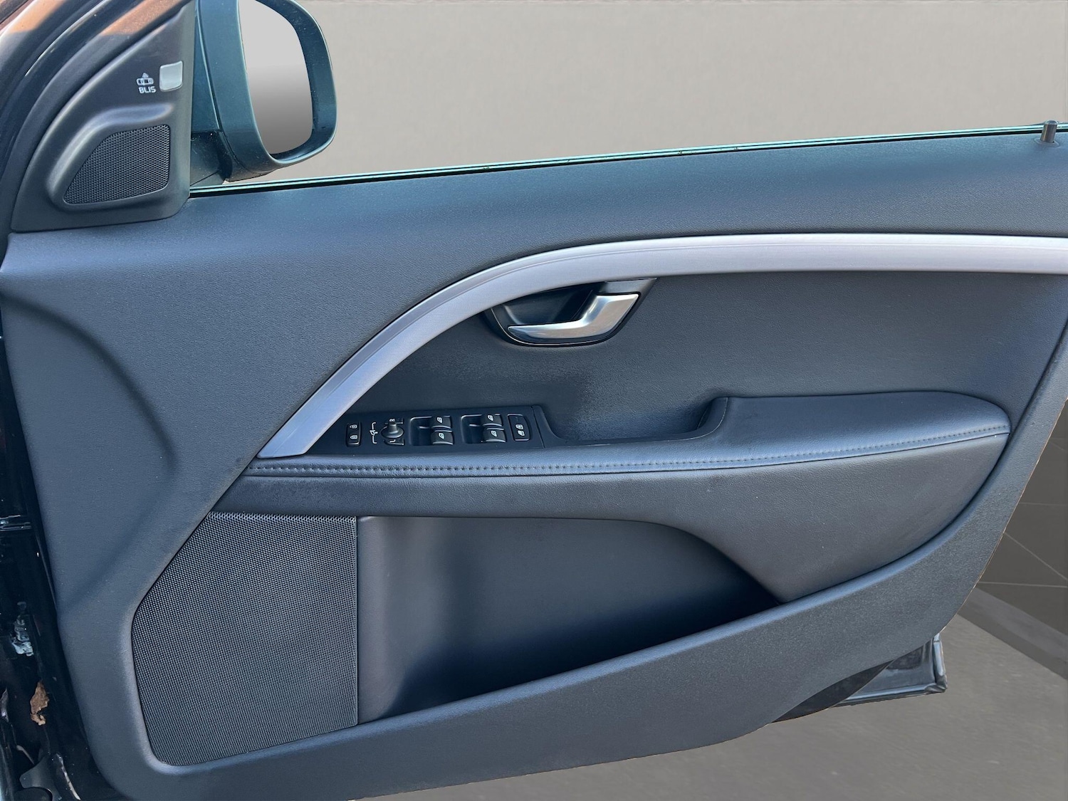 Used Volvo V70 2014 for sale - 76824335: Photo 12