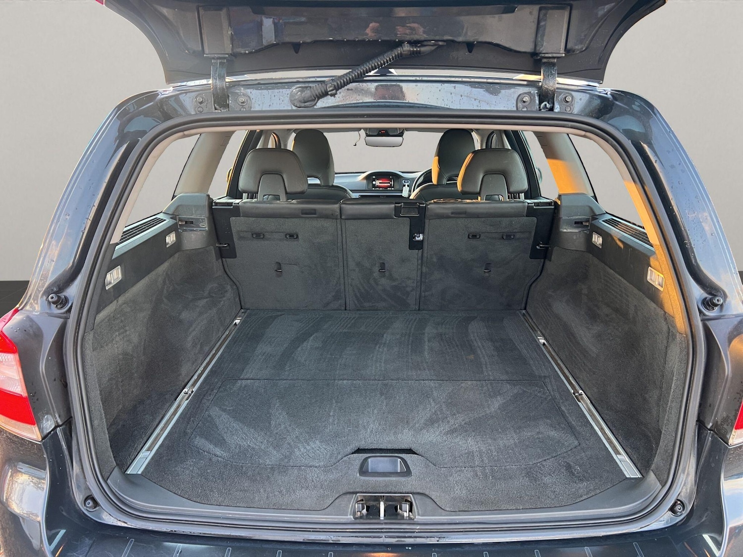 Used Volvo V70 2014 for sale - 76824335: Photo 16