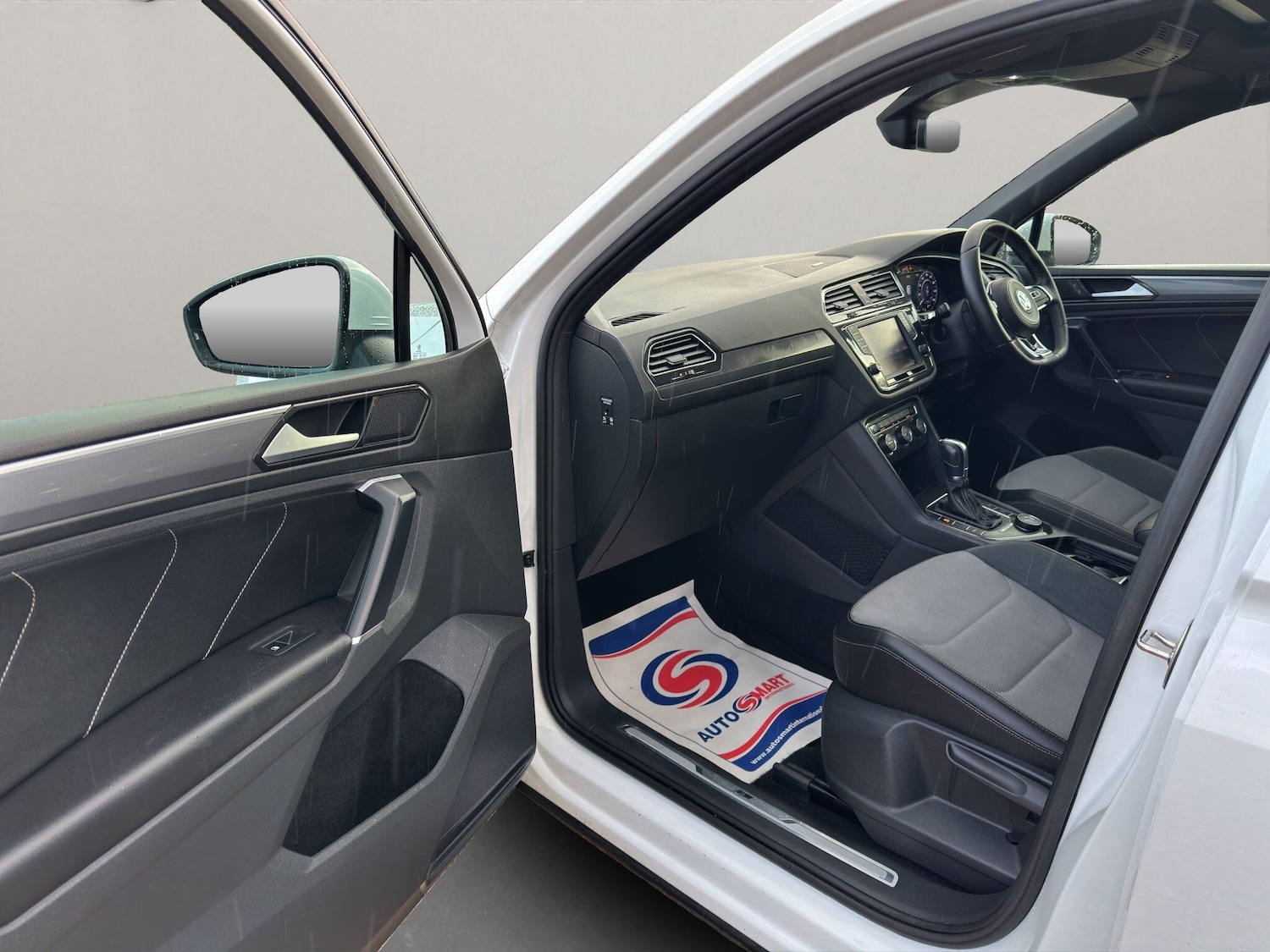 Used Volkswagen Tiguan 2017 for sale - 76398182: Photo 35