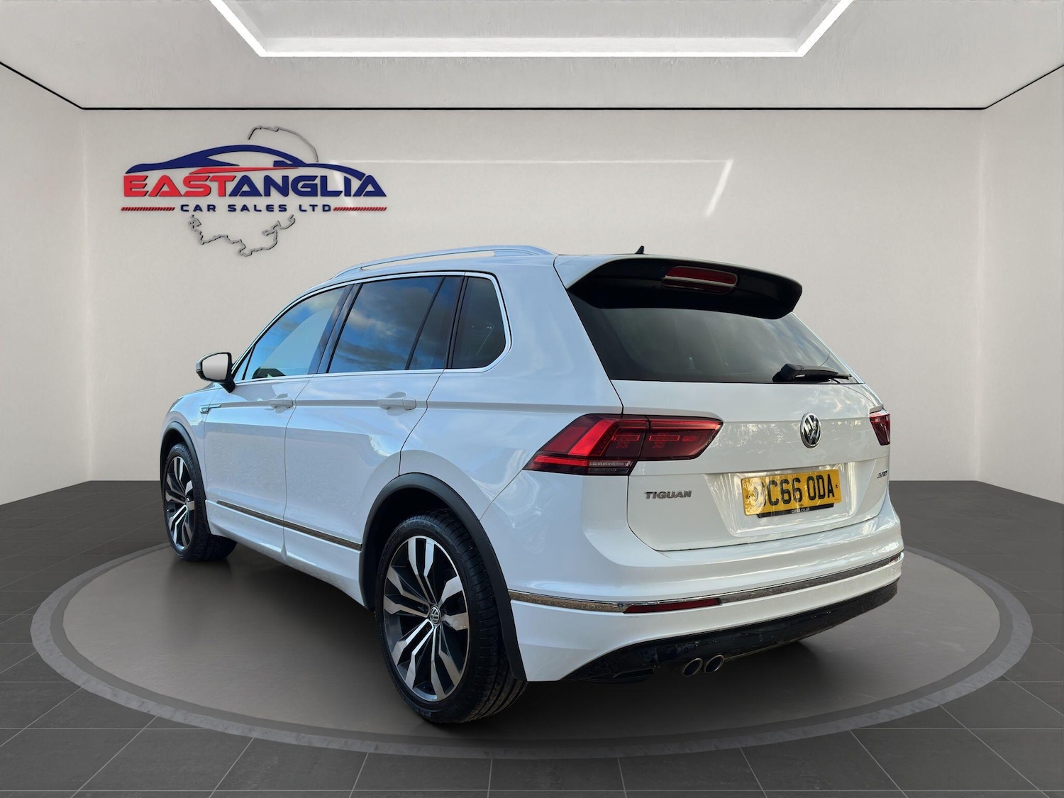 Used Volkswagen Tiguan 2017 for sale - 76398182: Photo 4