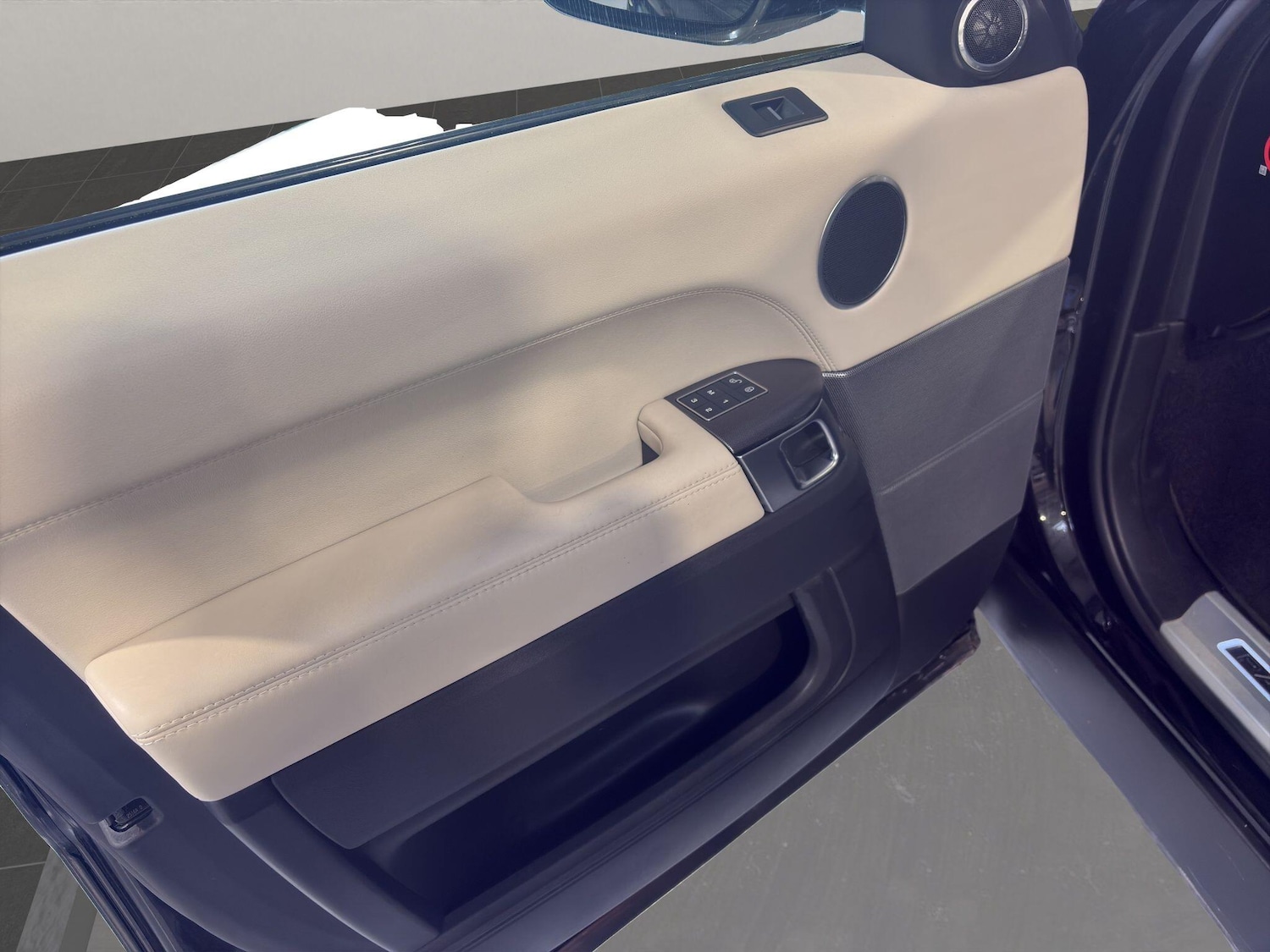 Used Land Rover Range Rover Sport 2017 for sale - 77657465: Photo 18