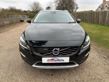 Used Volvo V60 Cross Country 2017 for sale - 74147765: Photo