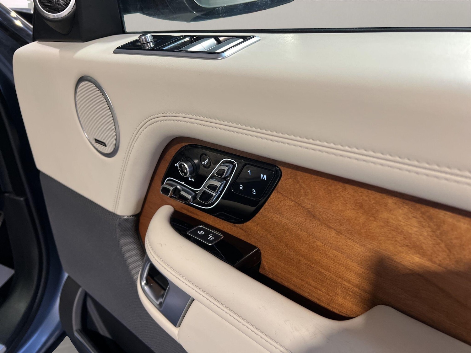 Used Land Rover Range Rover 2019 for sale - 77191144: Photo 30