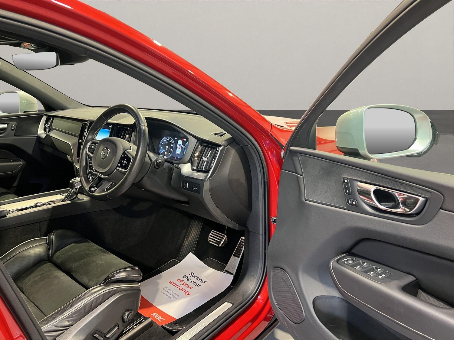 Used Volvo XC60 2019 for sale - 77191000: Photo 18