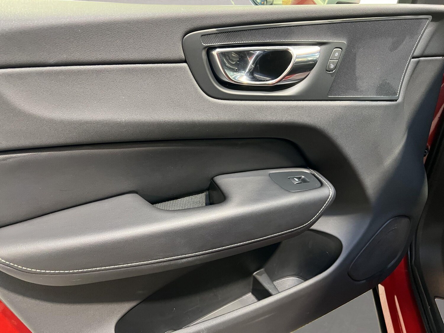 Used Volvo XC60 2019 for sale - 77191000: Photo 28