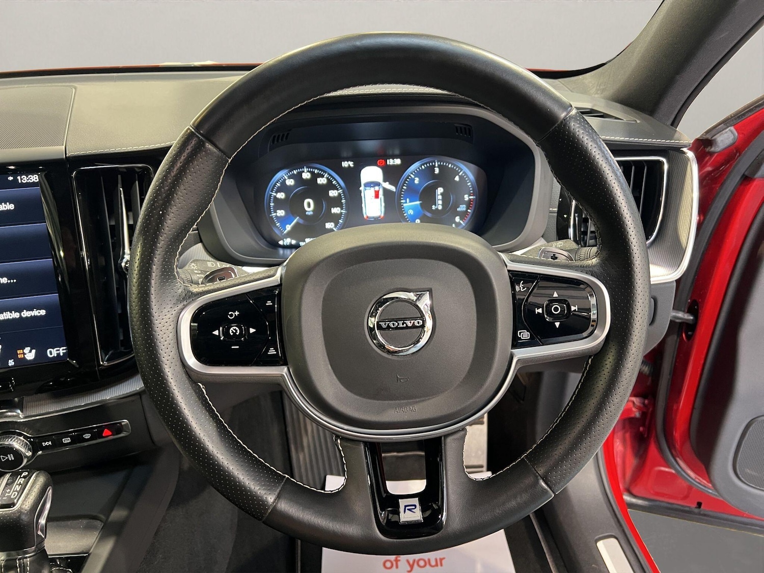 Used Volvo XC60 2019 for sale - 77191000: Photo 42