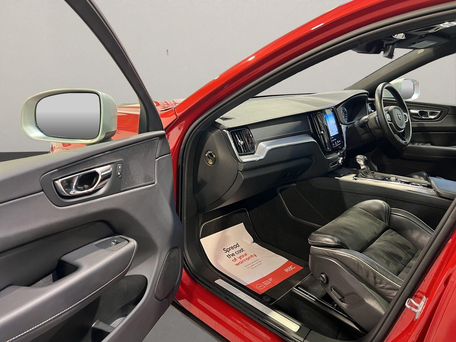 Used Volvo XC60 2019 for sale - 77191000: Photo 46