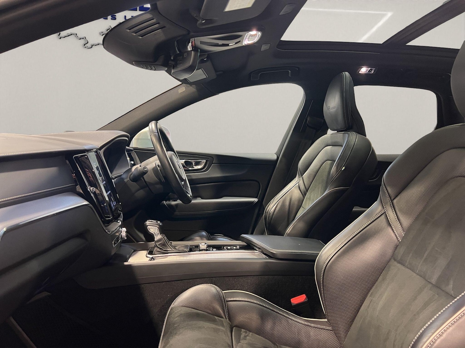 Used Volvo XC60 2019 for sale - 77191000: Photo 48