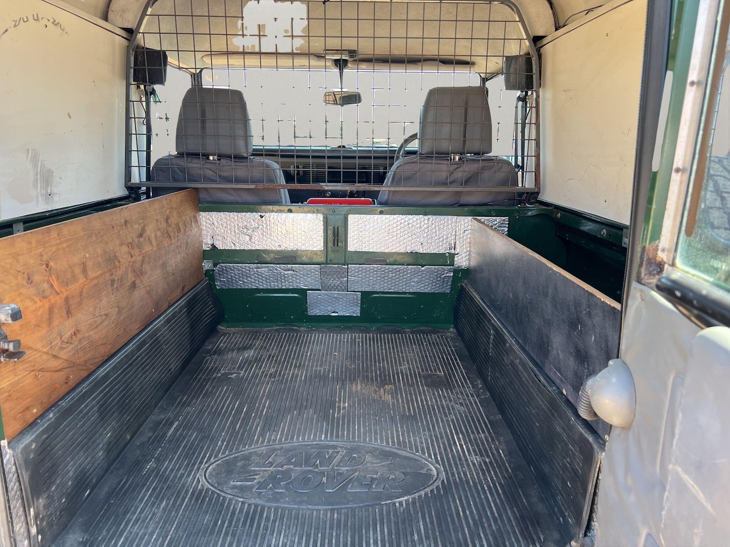 Used Land Rover Defender 1998 for sale - 76988073: Photo 13