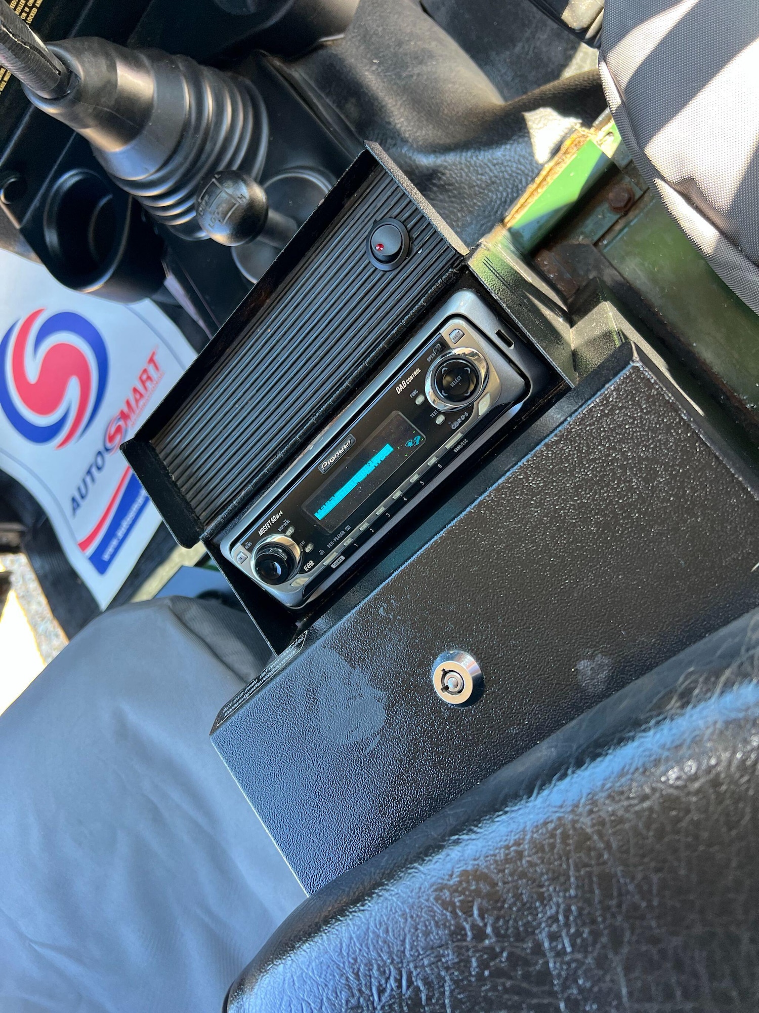 Used Land Rover Defender 1998 for sale - 76988073: Photo 18